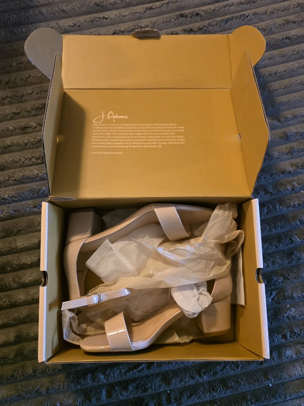 BRAND NEW. NRVER WORN J.Adams Beige Patent Ankle-Strap Block Heel Sandals